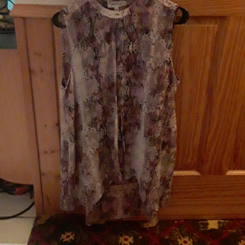 Blouse.   SZ M